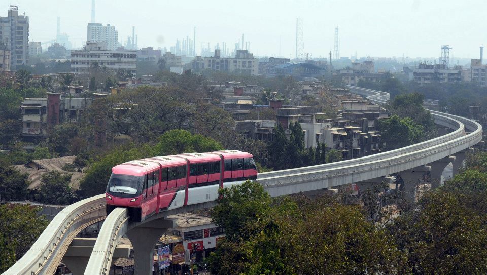 mumbai mono rail above the ground